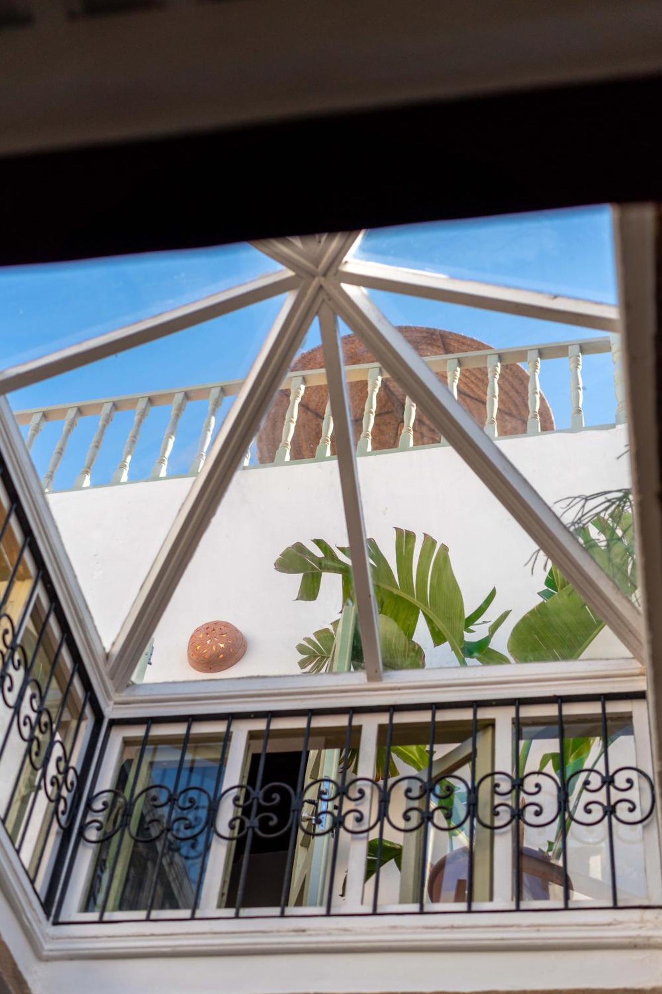 Riad Petite Reverie Эс-Сувейра Экстерьер фото