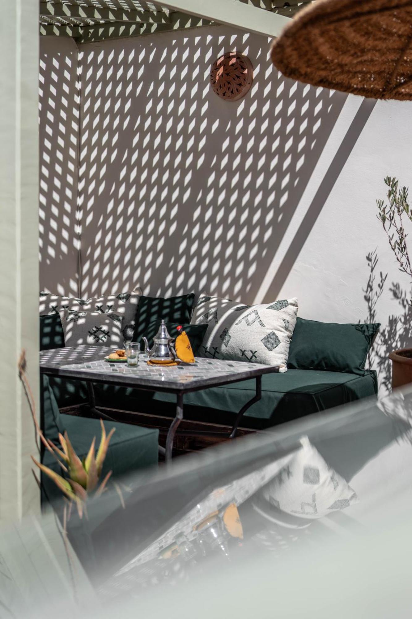 Riad Petite Reverie Эс-Сувейра Экстерьер фото
